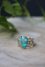 SIERRA BELLA FLOWER RING // SIZE 9