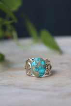 SIERRA BELLA FLOWER RING // SIZE 9