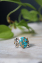 SIERRA BELLA FLOWER RING // SIZE 9