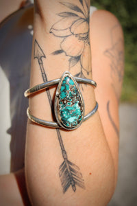BOA CANYON TURQUOISE + SILVER CUFF