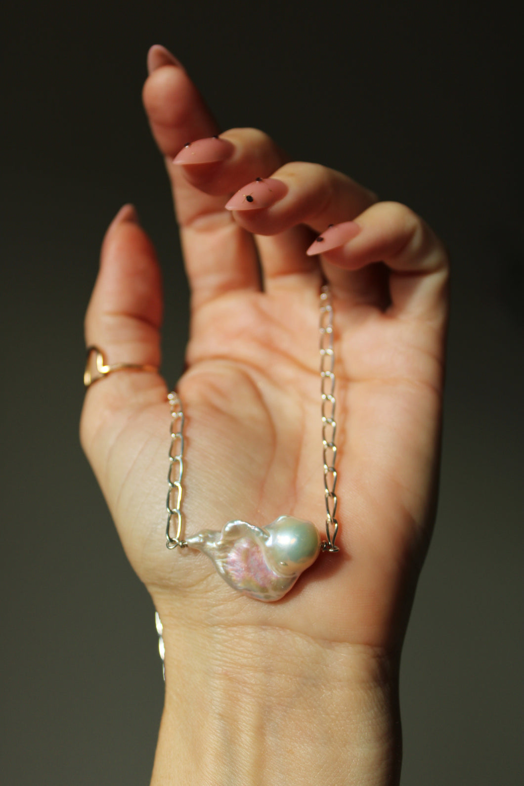 BAROQUE PEARL + SILVER CHAIN NECKLACE