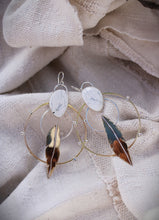 WHITE BUFFALO BIRDS OF A FEATHER HOOPS
