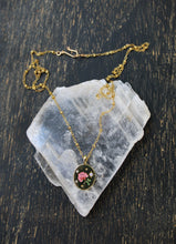 FLOWER CHARM NECKLACE