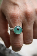 AQUAPRASE + SILVER RING // SIZE 8.5