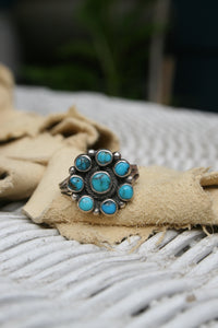 VINTAGE ELEMENTS // TURQUOISE + SILVER FLOWER RING // SIZE 6