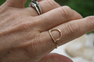 THE ARCH RING // GOLD // SIZE 7.25