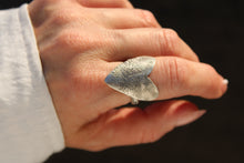 UNBREAKABLE HEART RING // SIZE 8