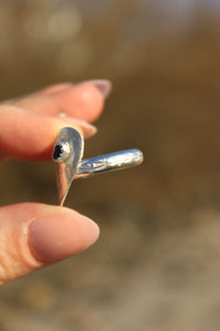 HEART THROB RING // SAPPHIRE + STERLING SILVER // SIZE 9