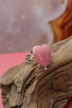 QUEEN OF HEARTS RING // QUEEN CONCH SHELL + SILVER // SIZE 7
