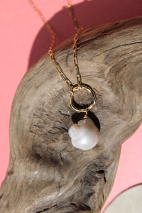 BAROQUE PEARL DROP NECKLACE
