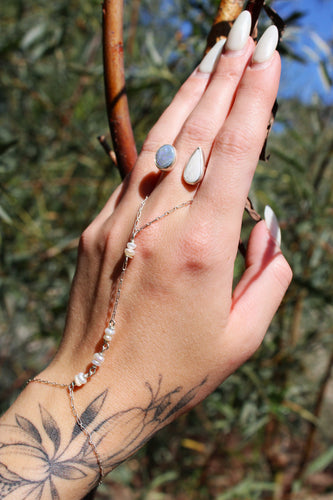 FRESHWATER PEARL + SILVER HAND HARNESS